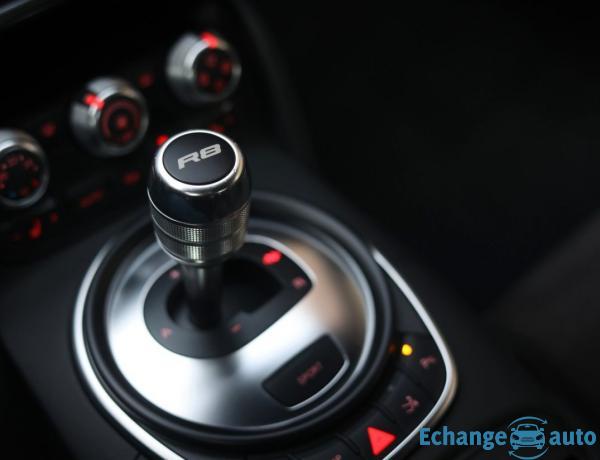 AUDI R8 R8 V8 4.2 FSI 420 Quattro R-Tronic