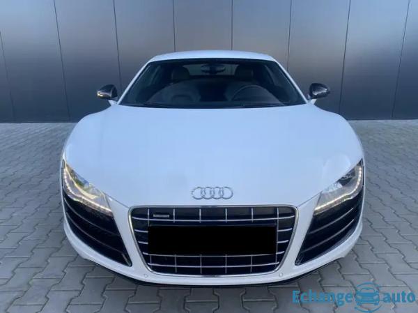 AUDI R8 R8 V10 5.2 FSI 525 Quattro R-Tronic