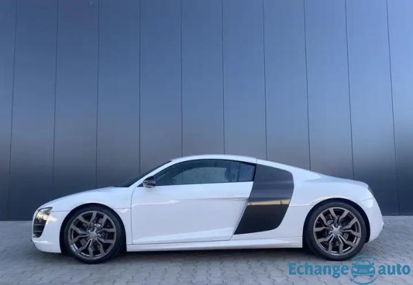 AUDI R8 R8 V10 5.2 FSI 525 Quattro R-Tronic