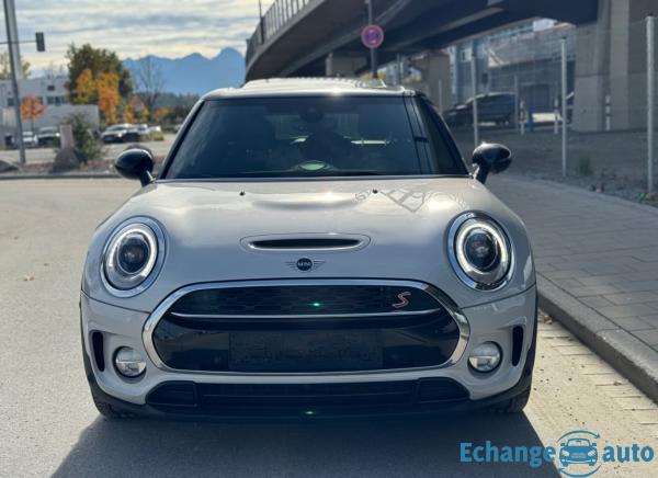 MINI CLUBMAN F54 Clubman Cooper SD 190 ch  Finition Chili