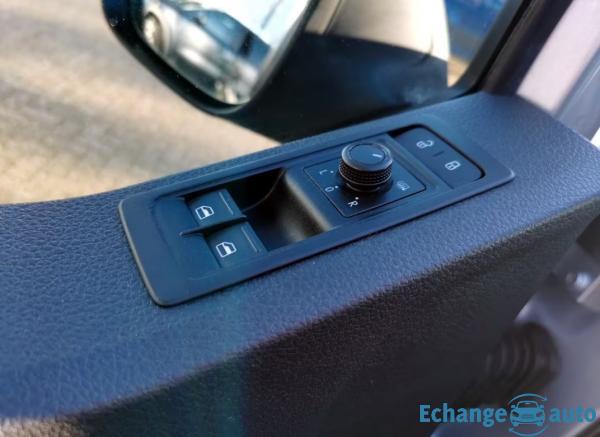 VOLKSWAGEN MULTIVAN Multivan 2.0 TDI 150 DSG7 