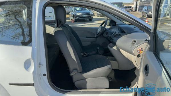 RENAULT TWINGO II 1.5 dCi 65 eco2 Authentique