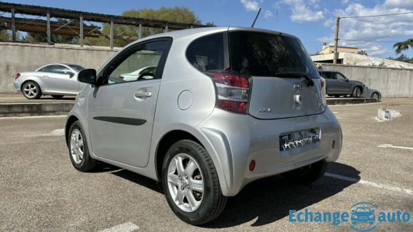 TOYOTA IQ iQ 68 VVT-i 