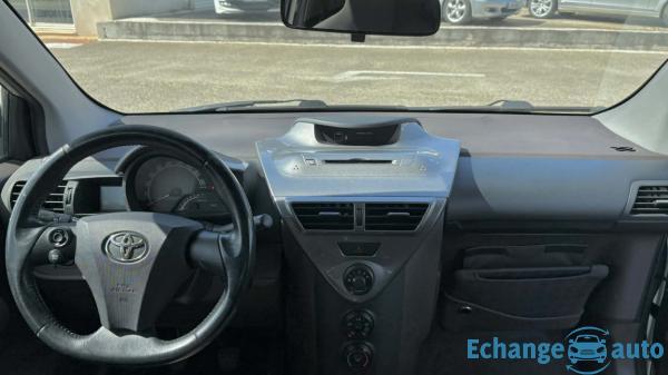 TOYOTA IQ iQ 68 VVT-i 