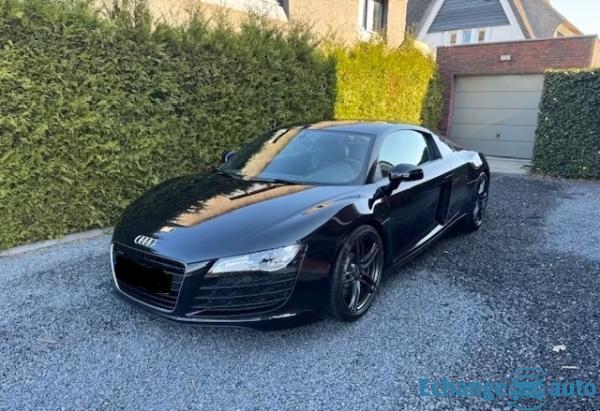 AUDI R8 R8 V8 4.2 FSI 420 Quattro