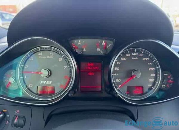 AUDI R8 R8 V8 4.2 FSI 420 Quattro