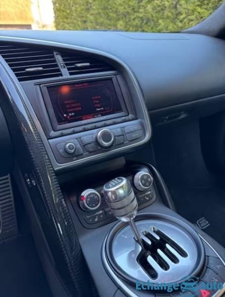 AUDI R8 R8 V8 4.2 FSI 420 Quattro