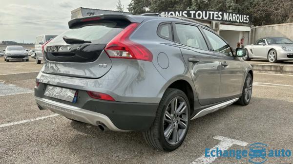 VOLVO V40 CROSS COUNTRY V40 Cross Country 2.0 D3 150 Summum