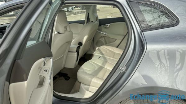 VOLVO V40 CROSS COUNTRY V40 Cross Country 2.0 D3 150 Summum