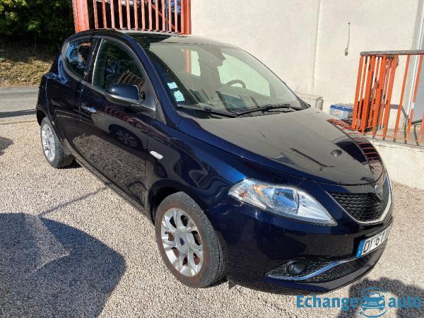 LANCIA YPSILON 1.2 8v 69 ch StopetStart Platinium