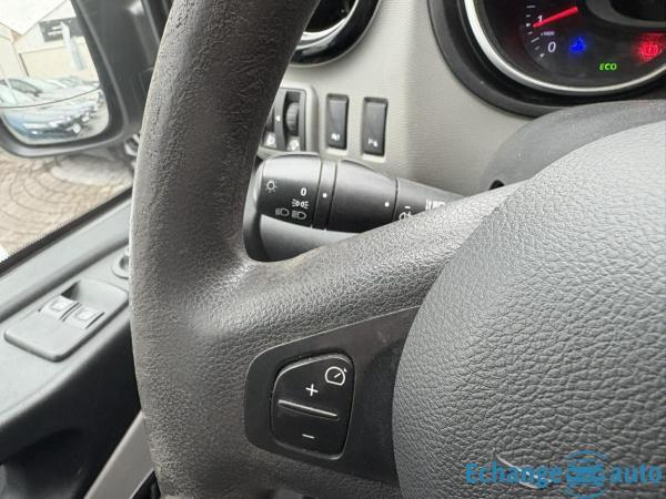 RENAULT TRAFIC FOURGON TRAFIC FGN L1H1 1000 KG DCI 95 E6 GRAND CONFORT