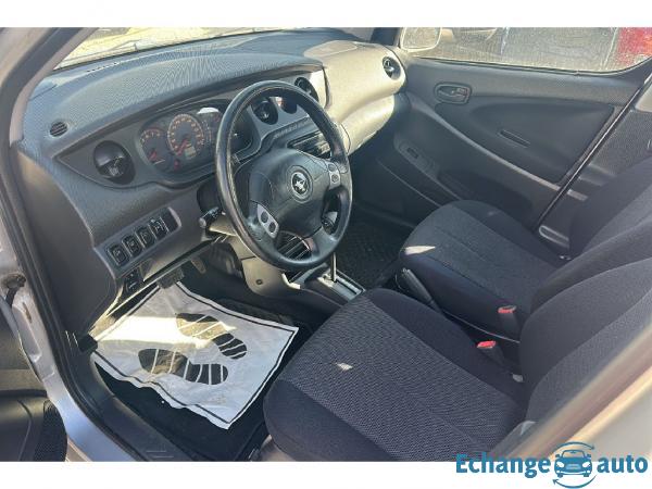 DAIHATSU YRV 1.3i BLUE LINE BVA