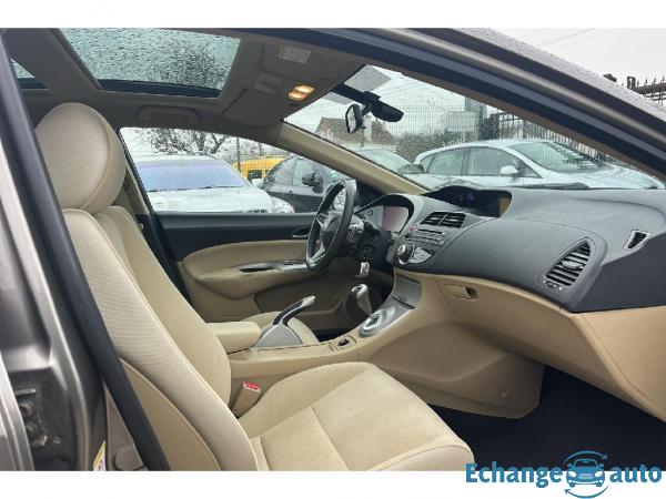 HONDA CIVIC 1.8 i-VTEC Executive Navi PANORAMIQUE BVA