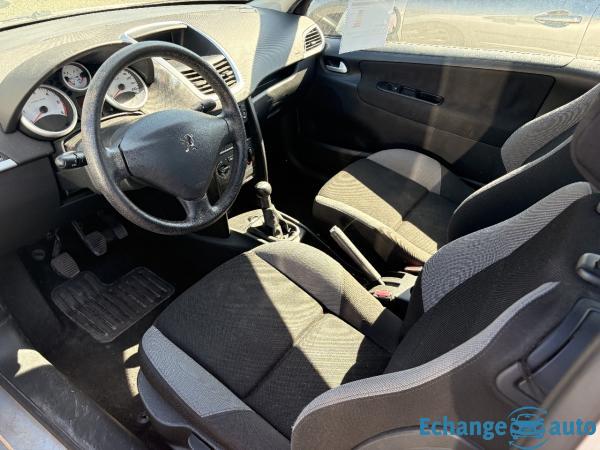 PEUGEOT 207 1.4 HDI 70 Trendy