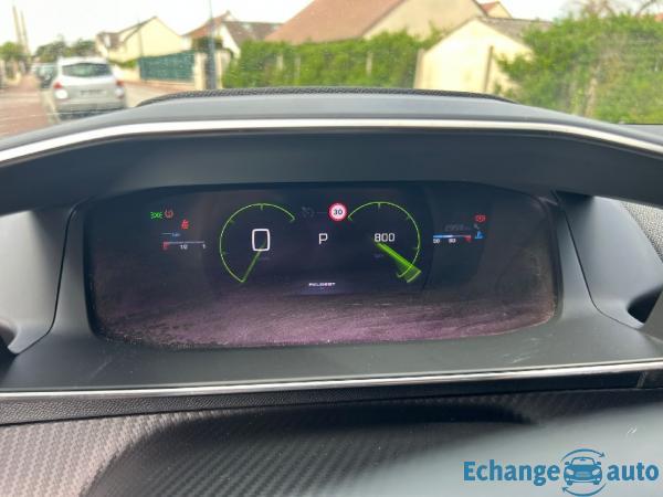 PEUGEOT 2008 130 SetS EAT8 GT 1er MAIN