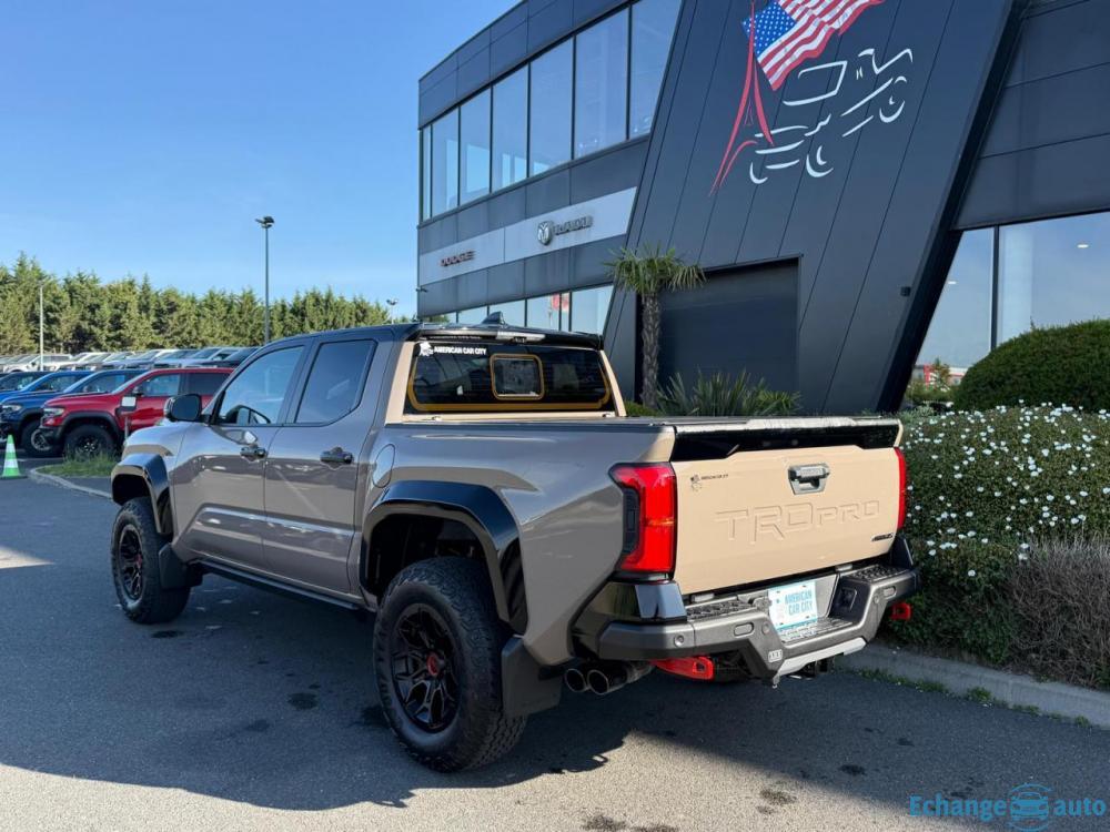 TOYOTA TACOMA