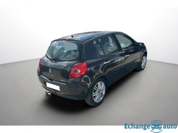 RENAULT CLIO  III 2.0  Initiale BVA
