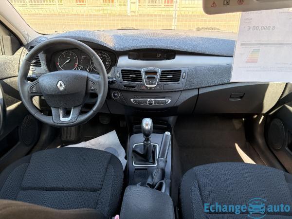 RENAULT LAGUNA III 1.5 DCI 110 Authentique