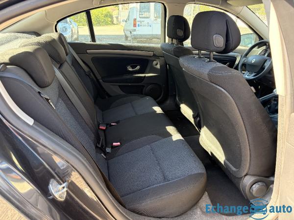 RENAULT LAGUNA III 1.5 DCI 110 Authentique