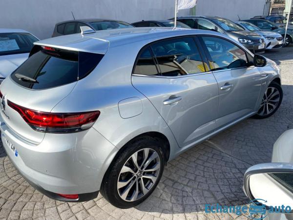 RENAULT MEGANE IV BERLINE Megane IV Berline Blue dCi 115 Techno