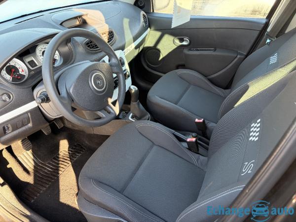 RENAULT CLIO III TCE 100 NightetDay