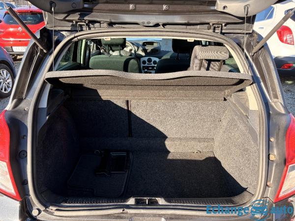 RENAULT CLIO III TCE 100 NightetDay