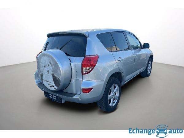 TOYOTA RAV4 III RAV4 2.0 Executive