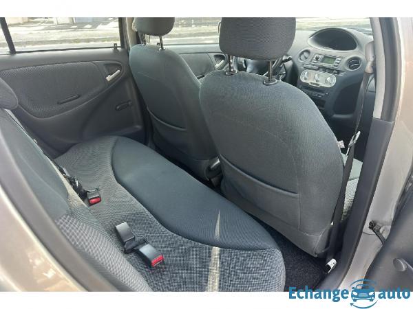 TOYOTA YARIS 85 VVT-i Linéa Sol BVA