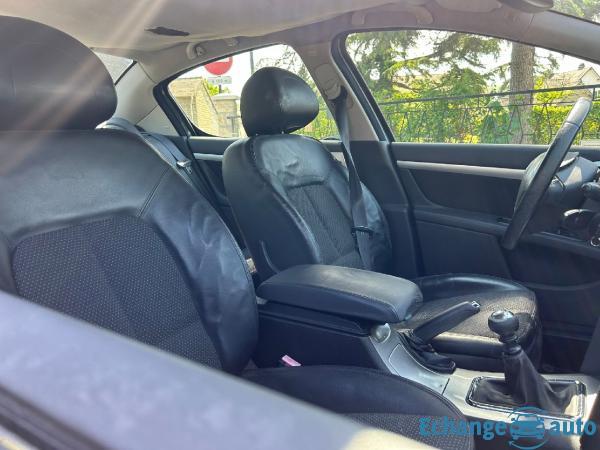 PEUGEOT 407 2.0 HDi 16v Exécutive FAP 