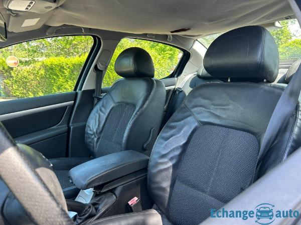 PEUGEOT 407 2.0 HDi 16v Exécutive FAP 