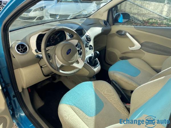 FORD KA 1.2 69 Titanium +