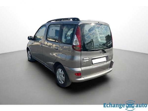 TOYOTA YARIS Verso 1.3 VVT-i Sol BVA