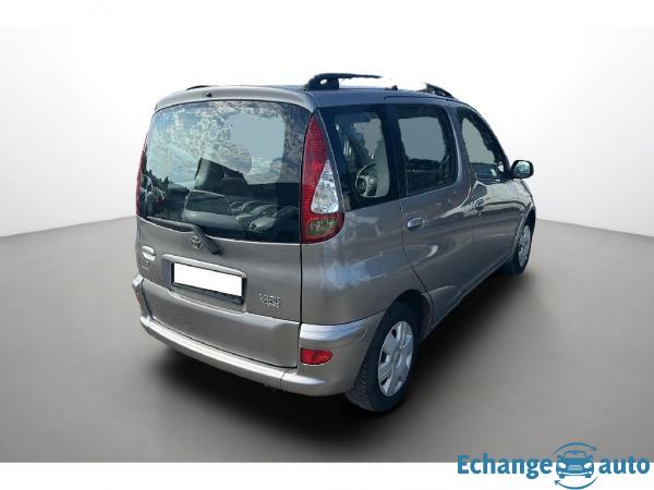 TOYOTA YARIS Verso 1.3 VVT-i Sol BVA