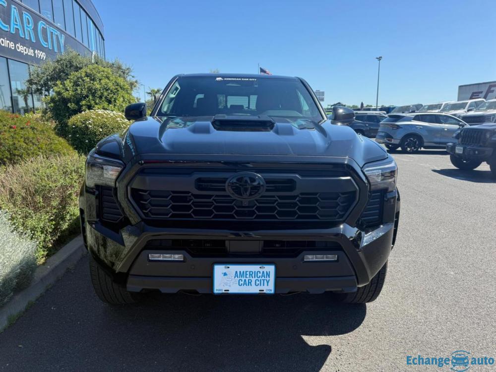 TOYOTA TACOMA
