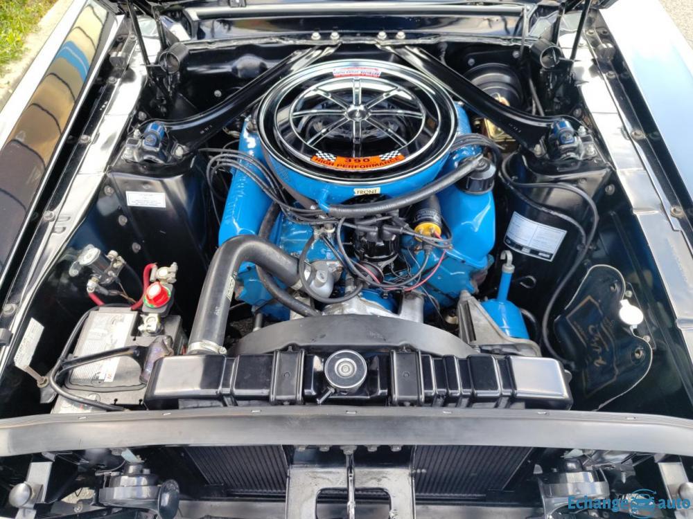 FORD MUSTANG