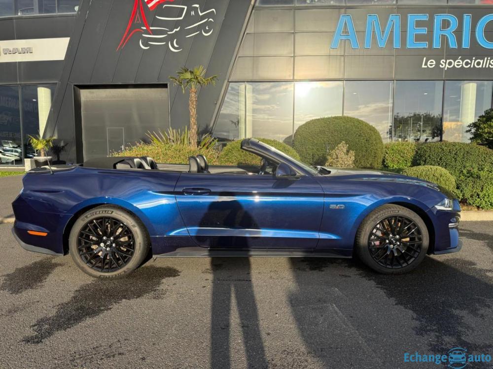 FORD MUSTANG