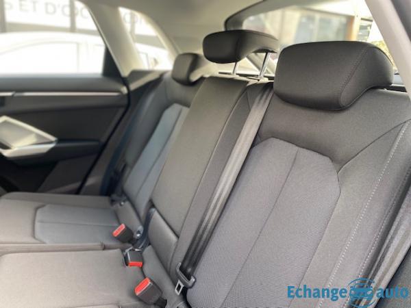 AUDI Q3 Q3 35 TFSI 150 ch S tronic 7 Business line