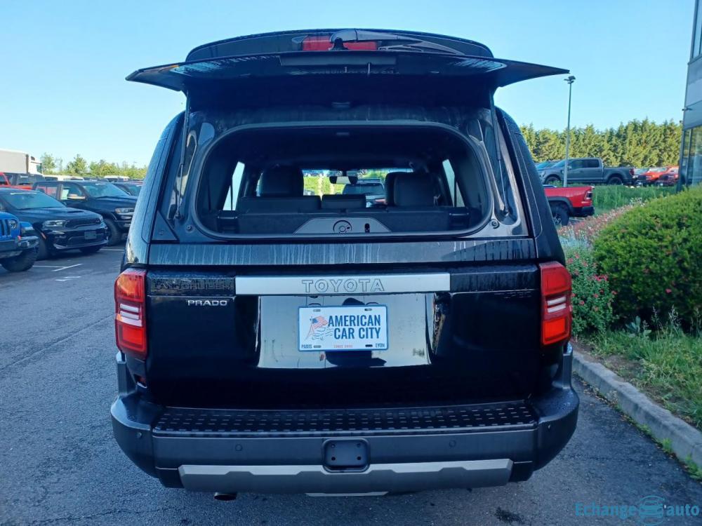 TOYOTA LAND CRUISER