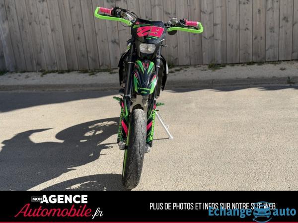 Kawasaki 450 KXF 2023 SUPERMOTARD