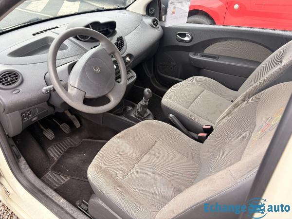 RENAULT TWINGO II 1.2i 75ch Authentique