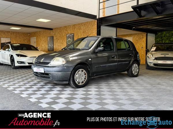 Renault CLIO II 1.6 I 90