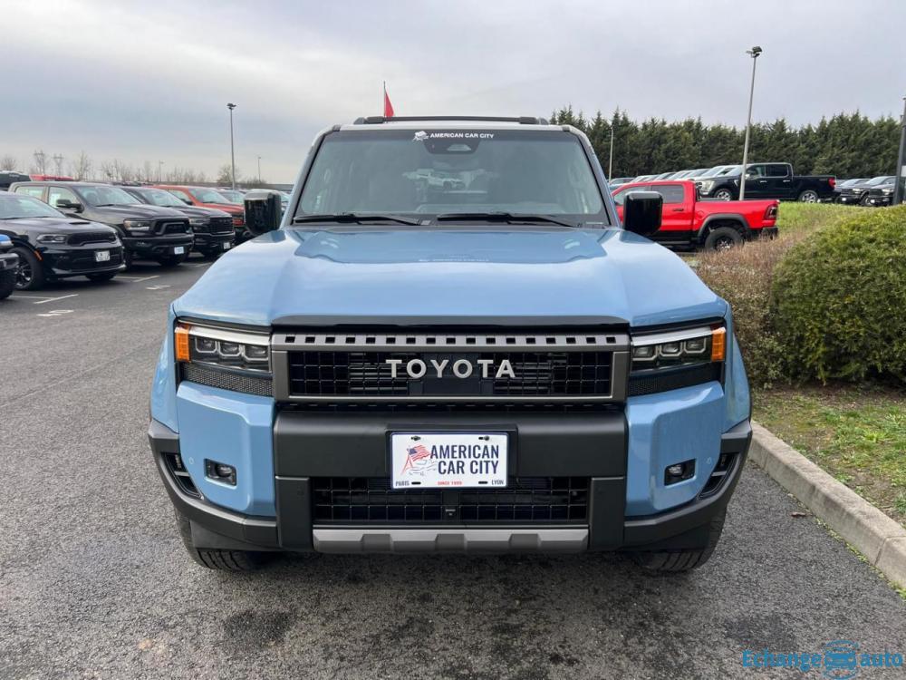 TOYOTA LAND CRUISER