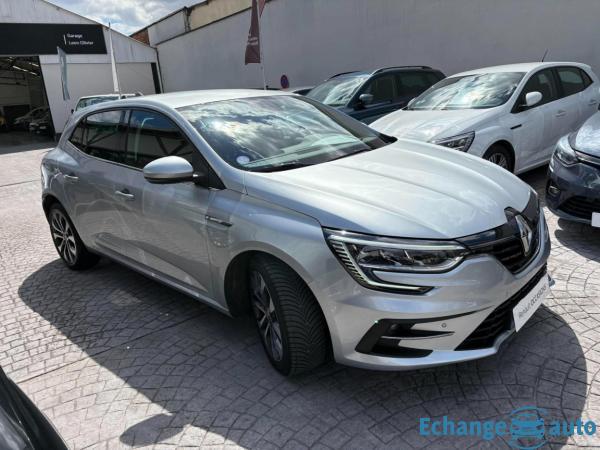 RENAULT MEGANE IV BERLINE Megane IV Berline TCe 140 EDC Techno