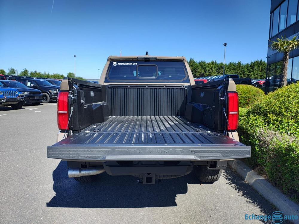 TOYOTA TACOMA