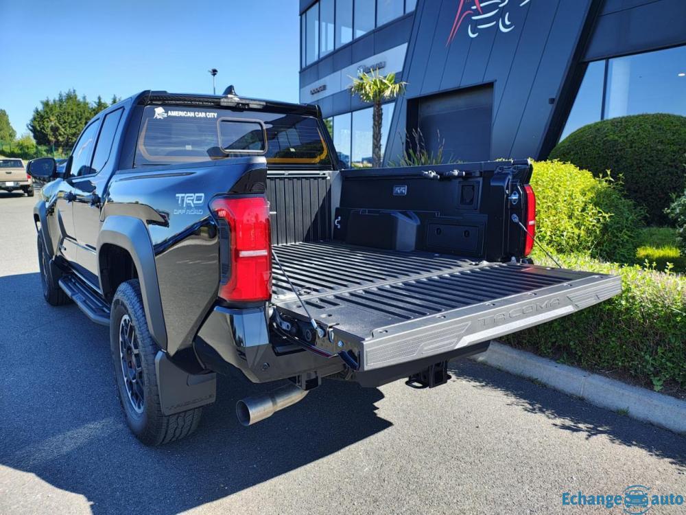TOYOTA TACOMA