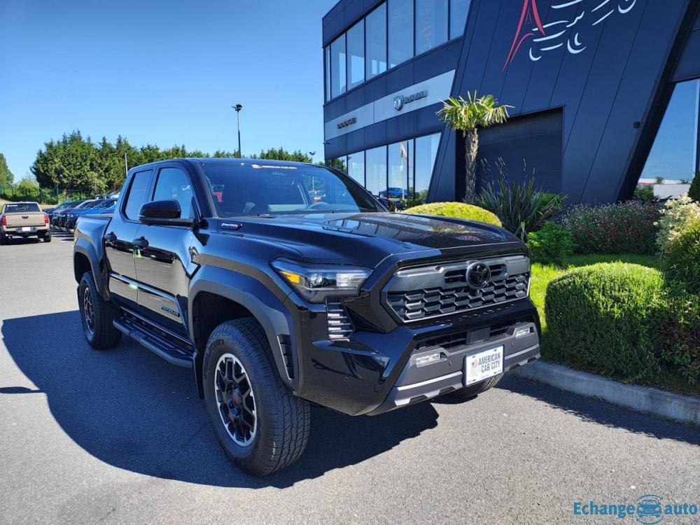 TOYOTA TACOMA