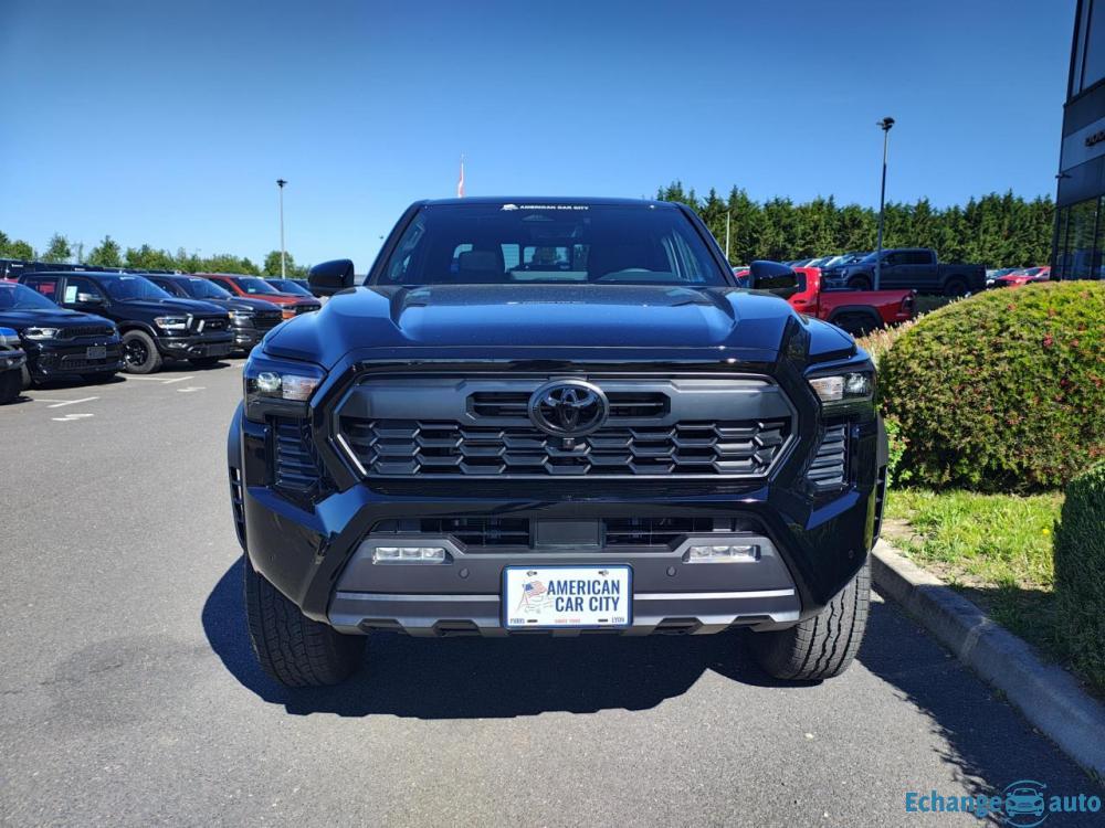 TOYOTA TACOMA