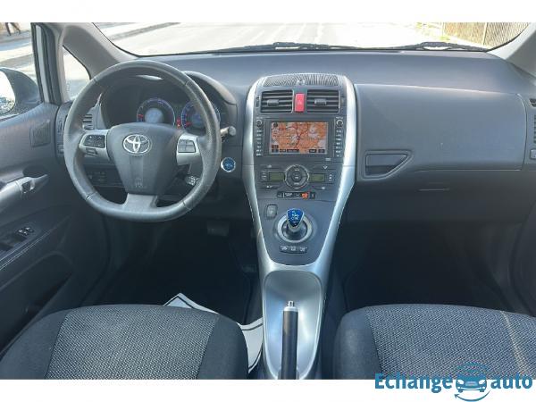 TOYOTA AURIS 1.8 Hybrid SOL