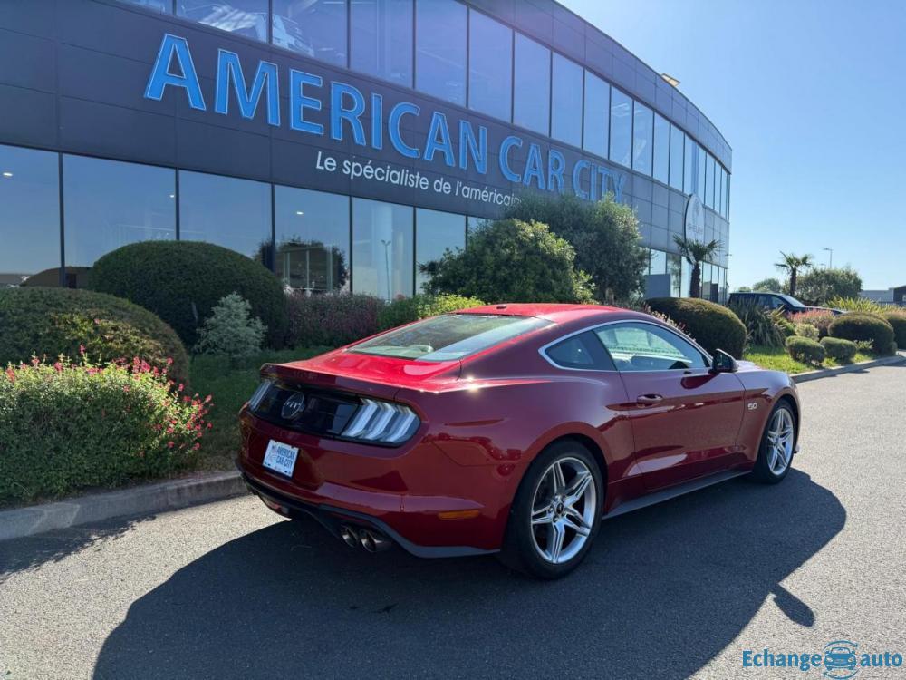 FORD MUSTANG
