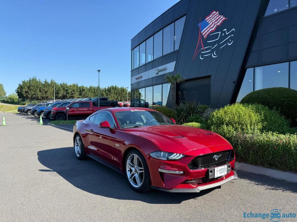 FORD MUSTANG